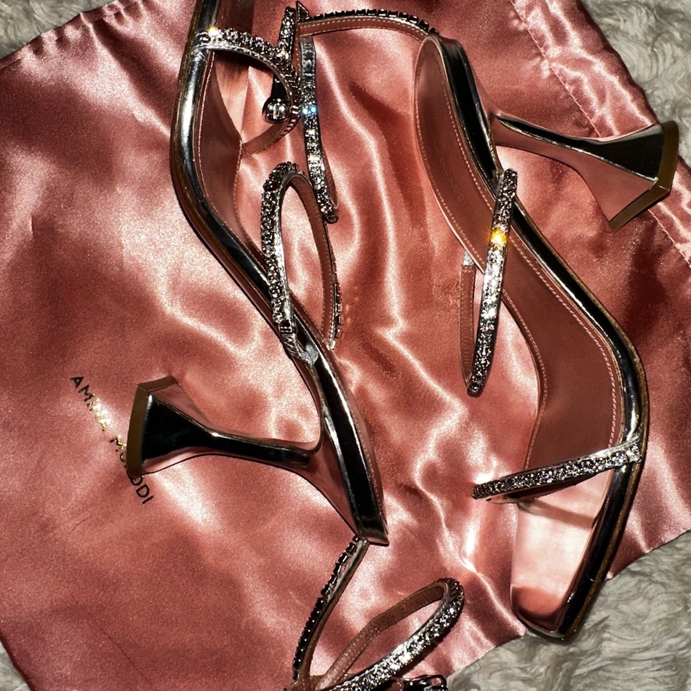 Amina Muaddi GILDA GLASS SANDAL - Picture 10 of 11